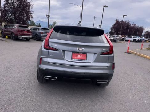Used 2024 Cadillac XT4 Premium Luxury image 7