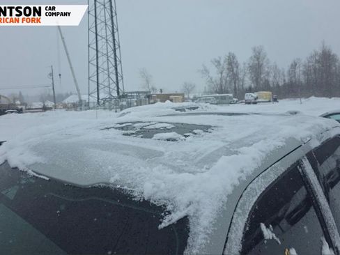 Used 2023 Ford F150 Lariat w/ Equipment Group 502A High image 4