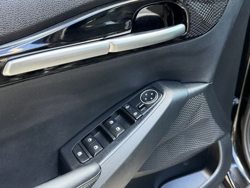 Used 2025 Kia Seltos S image 14