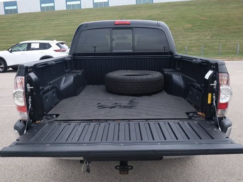 Used 2010 Toyota Tacoma PreRunner image 24