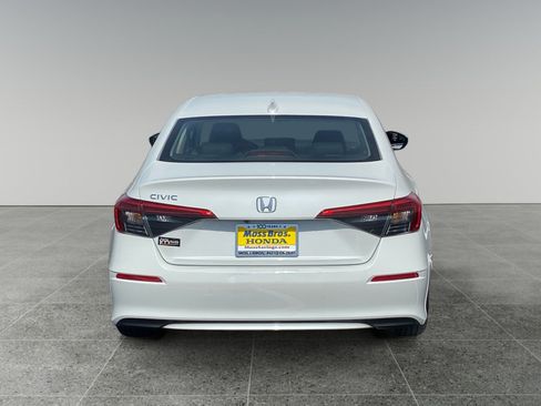 Used 2023 Honda Civic LX image 4