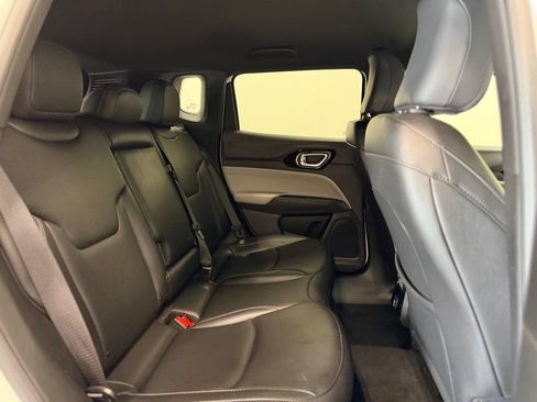 Used 2025 Jeep Compass Limited AWD/4WD image 22