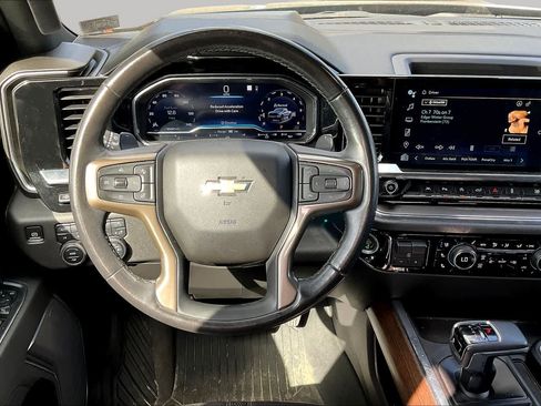 Used 2023 Chevrolet Silverado 1500 High Country w/ High Country Premium Package AWD/4WD image 6