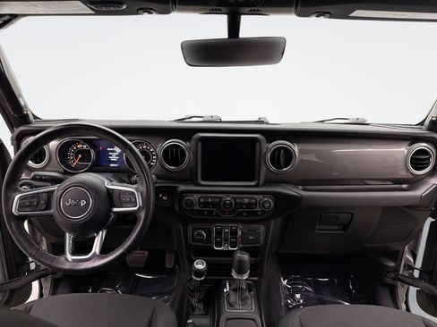 Used 2023 Jeep Wrangler Unlimited Sahara w/ Cold Weather Group AWD/4WD image 14