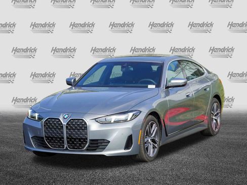 Certified 2025 BMW 430i w/ Premium Package image 5