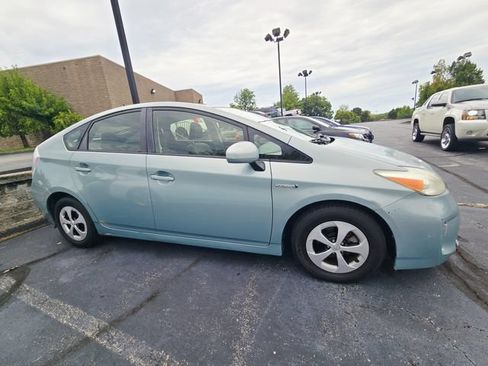 Used 2013 Toyota Prius Three FWD image 4