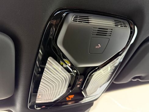 Used 2026 BMW X5 xDrive40i w/ Climate Comfort Package image 23