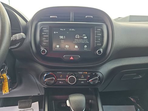Used 2021 Kia Soul LX FWD image 21