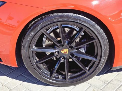 Used 2021 Porsche 911 Carrera image 9