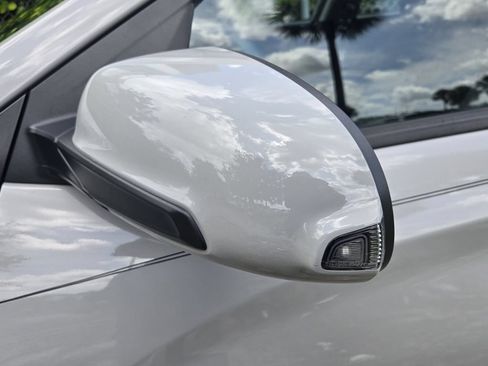 Used 2023 Hyundai Kona SE FWD image 12