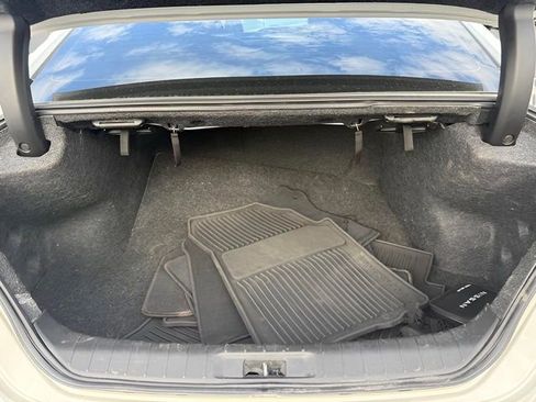 Used 2022 Nissan Maxima SR w/ Sport Mat Group image 9