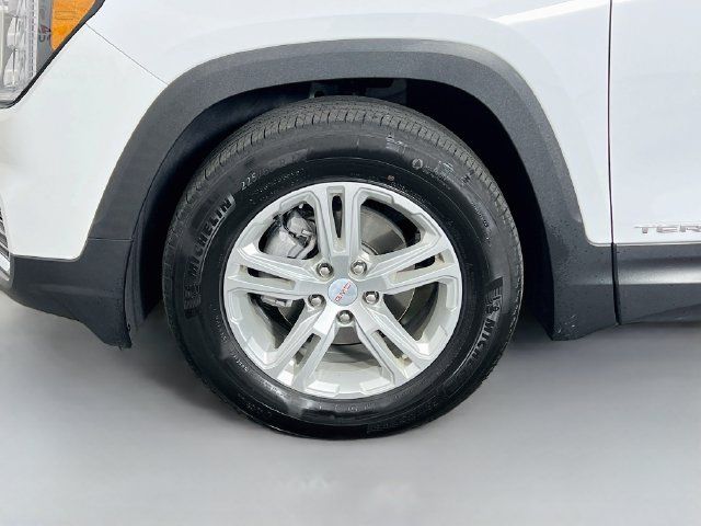 Used 2023 GMC Terrain SLE w/ Driver Convenience Package FWD image 26