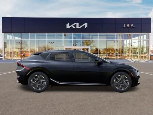 New 2026 Kia EV6 Light RWD image 7