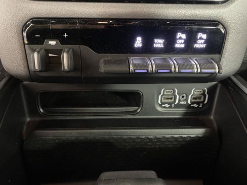 Used 2022 RAM 1500 Big Horn AWD/4WD image 22