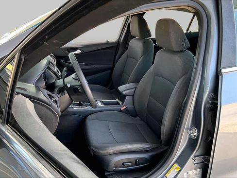 Used 2019 Chevrolet Cruze LT w/ Convenience Package FWD image 8