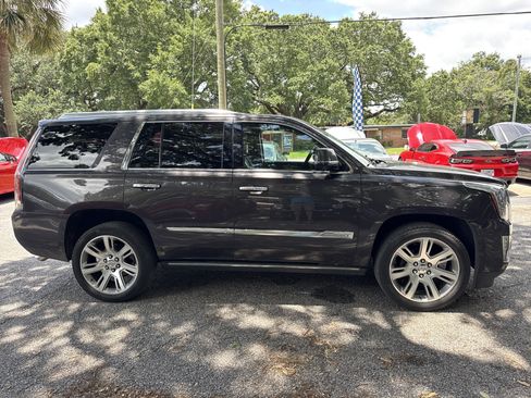 Used 2015 Cadillac Escalade Premium AWD/4WD image 6