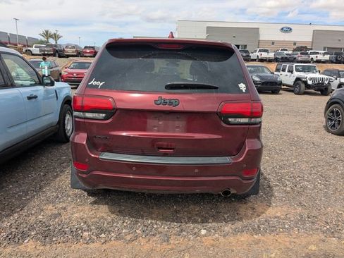 Used 2021 Jeep Grand Cherokee Laredo X image 7