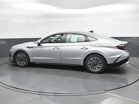Used 2025 Hyundai Sonata SEL FWD image 9