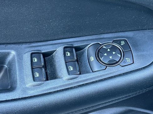 Used 2021 Ford Edge SEL image 13