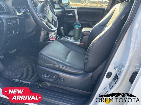 Used 2019 Toyota 4Runner SR5 Premium image 17