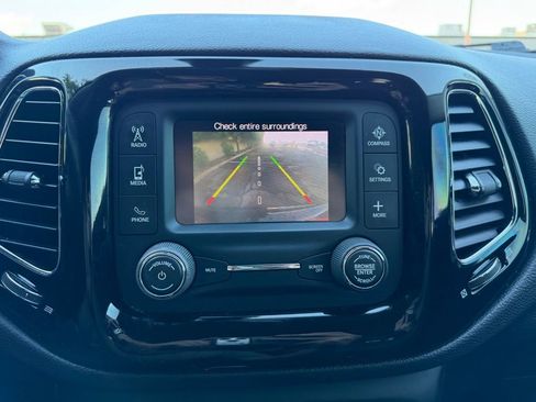 Used 2018 Jeep Compass Altitude image 33