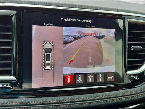 New 2026 Chrysler Pacifica Pinnacle image 13