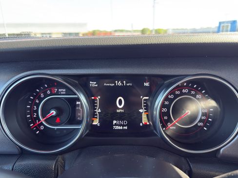 Used 2021 Jeep Gladiator Mojave AWD/4WD image 17
