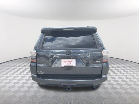 Used 2024 Toyota 4Runner SR5 Premium w/ Moonroof Package AWD/4WD image 16