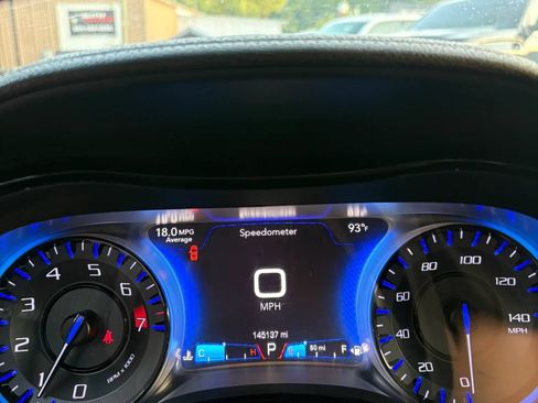 Used 2015 Chrysler 300 S AWD/4WD image 37