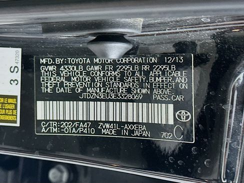 Used 2014 Toyota Prius V Two image 12