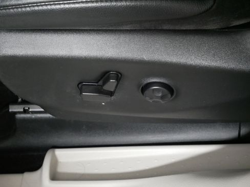 Used 2022 Chrysler Pacifica Touring-L FWD image 20