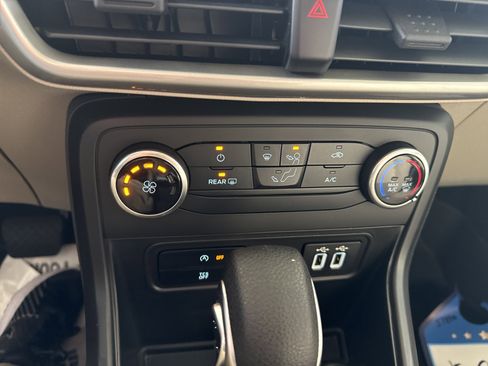 Used 2022 Ford EcoSport S image 24