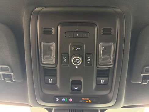 Used 2024 GMC Yukon XL AT4 w/ Technology Package AWD/4WD image 48