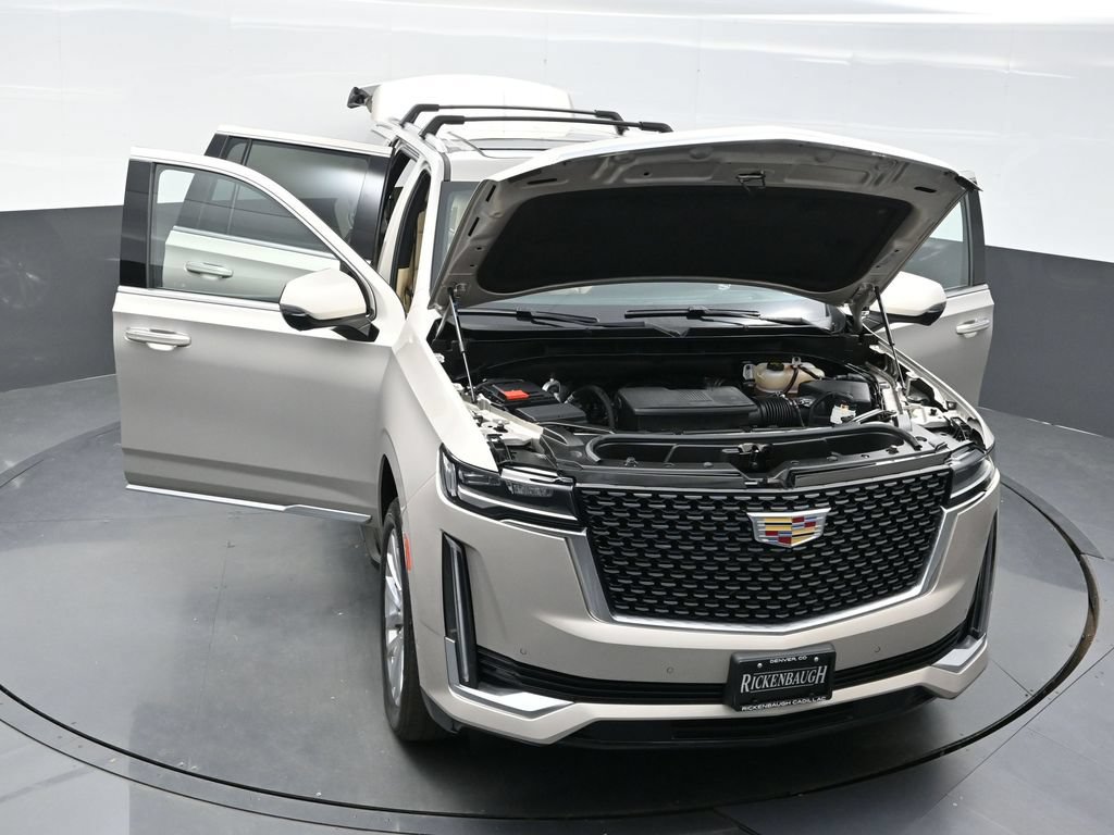 Certified 2024 Cadillac Escalade ESV Premium Luxury AWD/4WD image 40