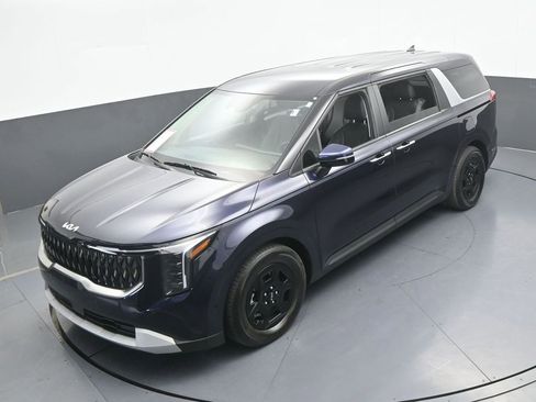 Used 2025 Kia Carnival image 50