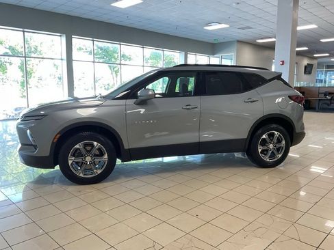 Used 2024 Chevrolet Blazer LT w/ Convenience Package AWD/4WD image 4