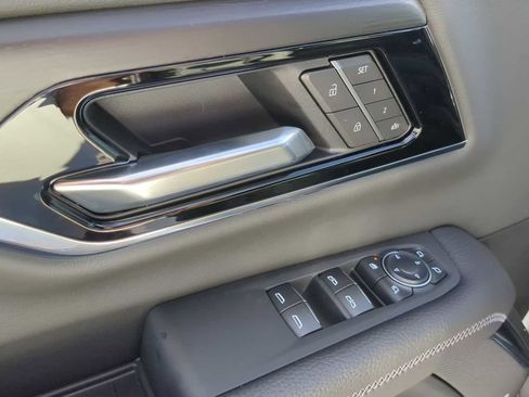 New 2026 GMC Yukon Denali w/ Sun & Power Step Package image 12