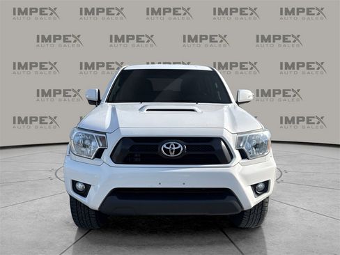 Used 2015 Toyota Tacoma 4x4 Double Cab image 8