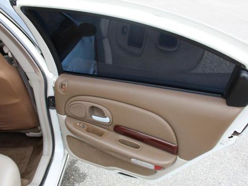 Used 2000 Chrysler 300M image 32