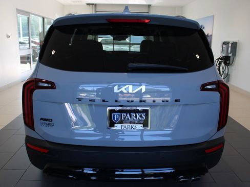 Used 2022 Kia Telluride EX w/ EX Premium Package AWD/4WD image 29