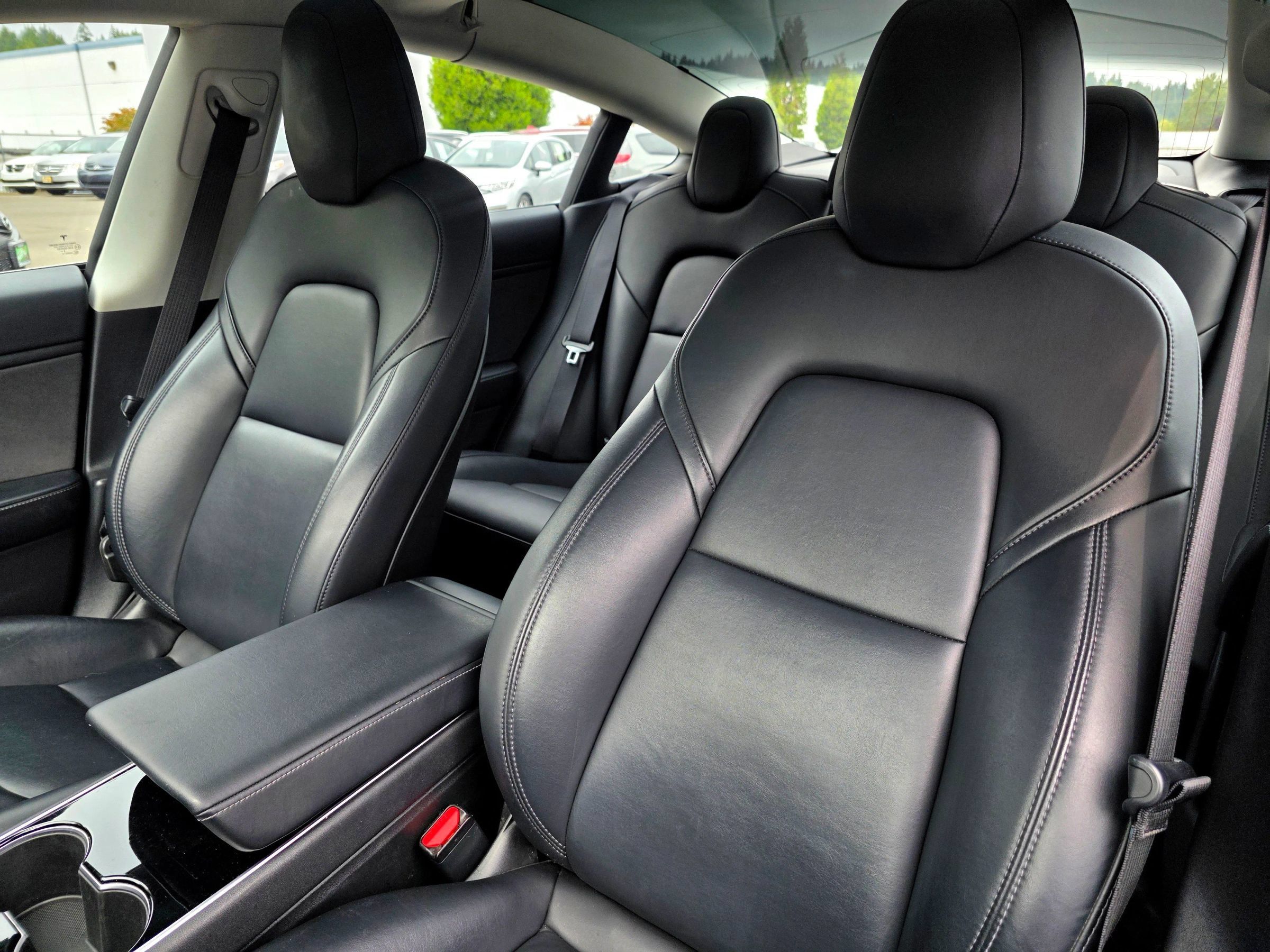 Used 2018 Tesla Model 3 Long Range RWD image 33