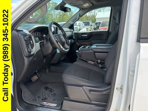 Used 2021 Chevrolet Silverado 1500 LT w/ Remote Start Package AWD/4WD image 3