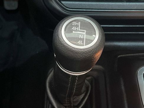 Used 2018 Jeep Wrangler Unlimited Sport S image 23