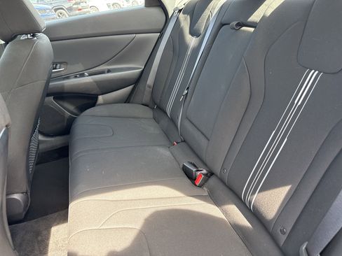 Used 2024 Hyundai Elantra SEL w/ Convenience Package image 4
