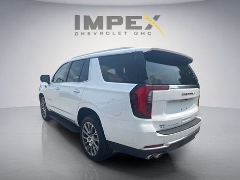 Used 2025 GMC Yukon Denali AWD/4WD image 3