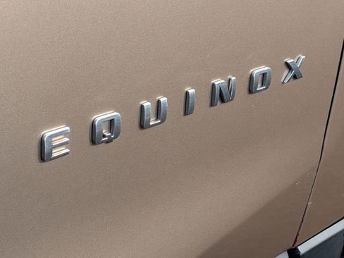 Used 2019 Chevrolet Equinox LT w/ Driver Convenience Package image 7