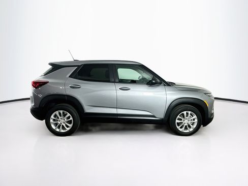 Used 2024 Chevrolet TrailBlazer LS w/ LS Convenience Package FWD image 10