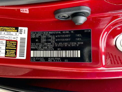 Certified 2026 Toyota Sienna XLE FWD image 36