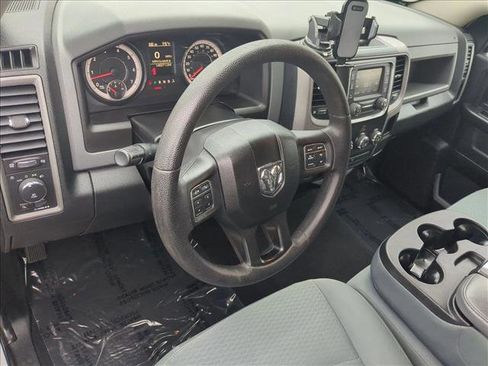 Used 2017 RAM 1500 Express image 10