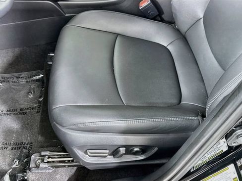 Certified 2026 Toyota Corolla Cross XLE FWD image 20